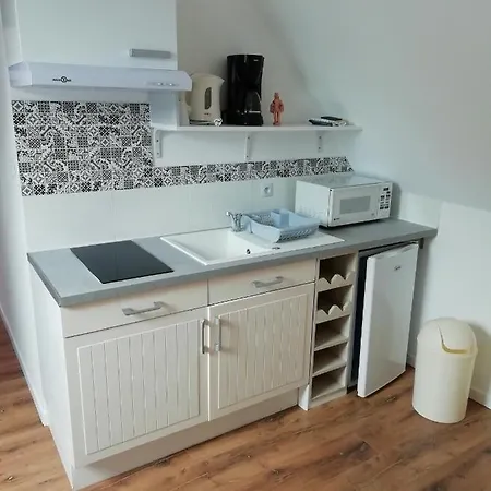 Les Du Petit Marcel 게스트하우스 4*