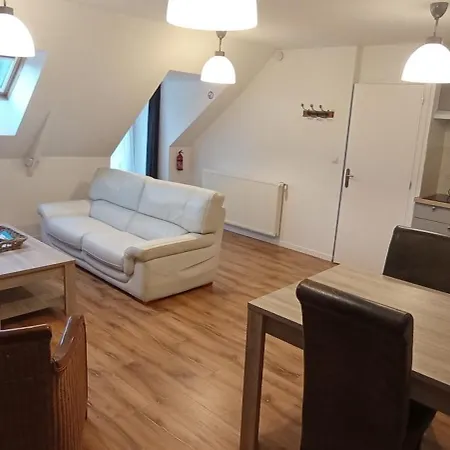 Les Du Petit Marcel 게스트하우스 4*