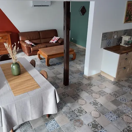 Vendégház Les Du Petit Marcel 4*