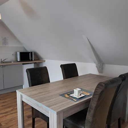 Les Du Petit Marcel Vendégház Soudan