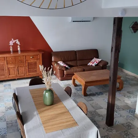 Les Du Petit Marcel Vendégház 4*