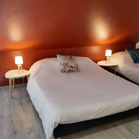 Les Du Petit Marcel Vendégház Soudan